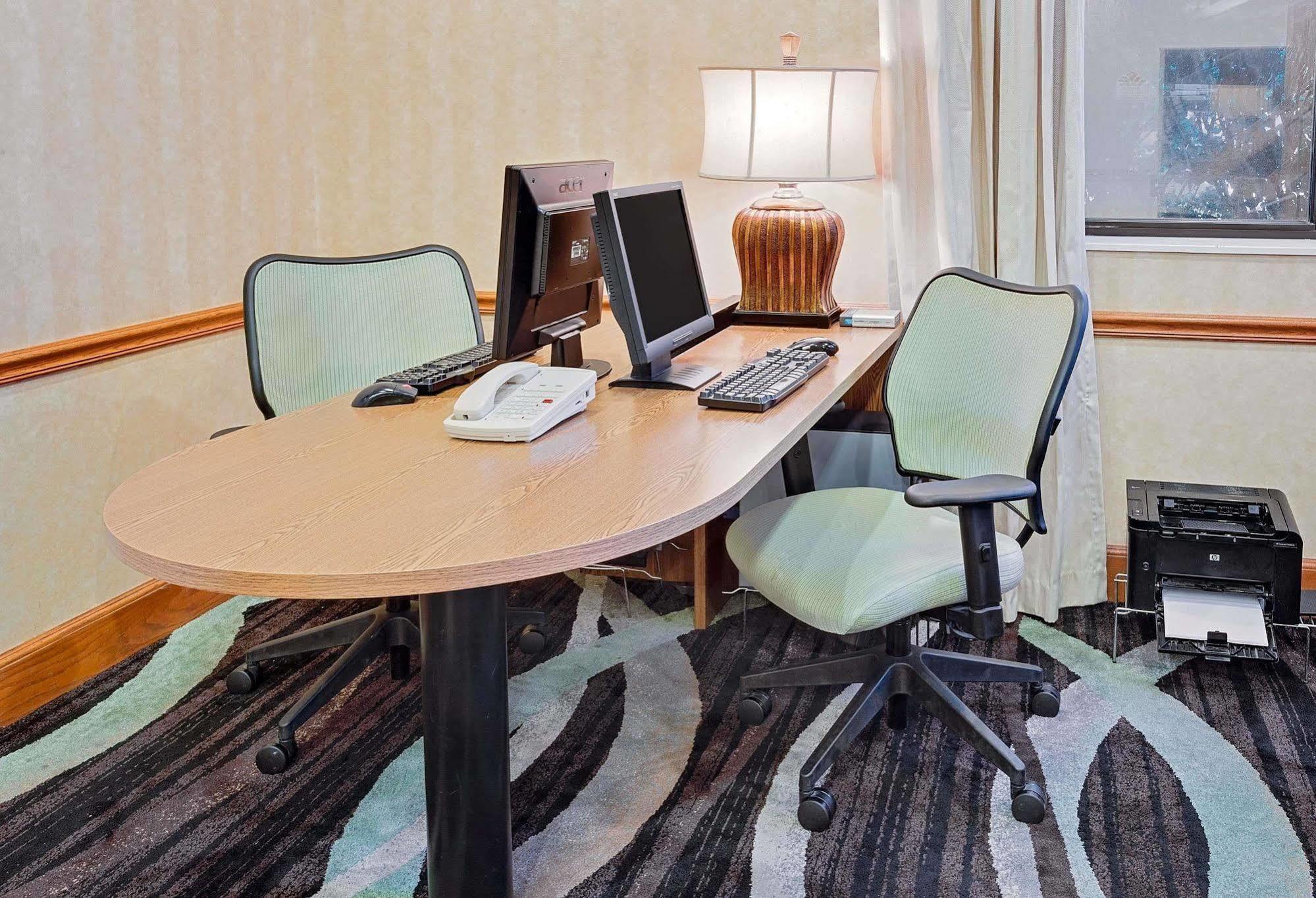 Holiday Inn Champaign By Ihg Exterior photo