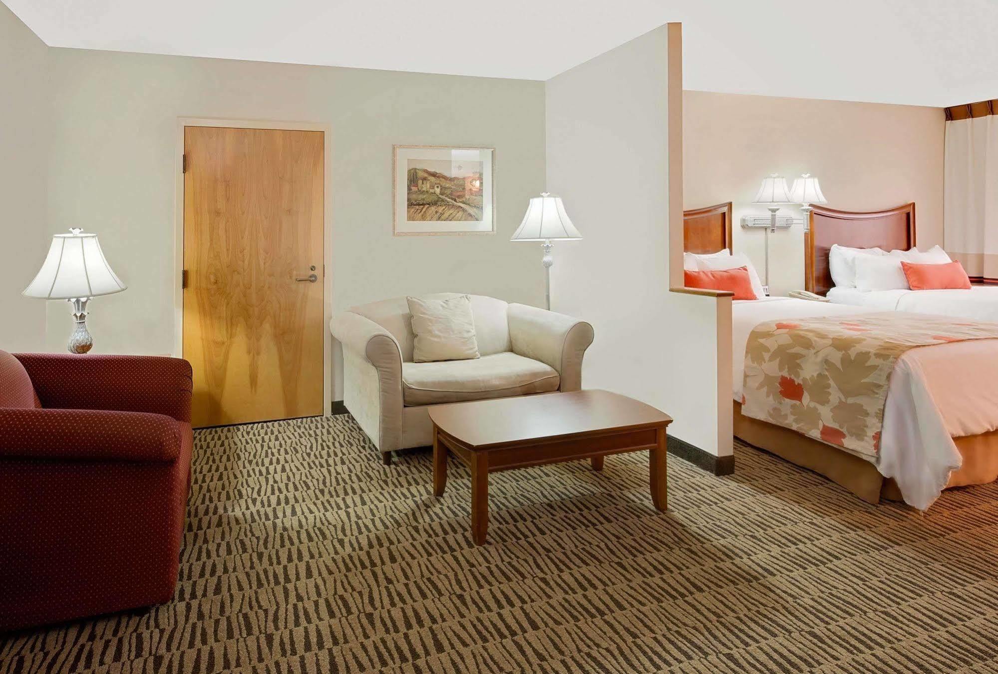 Holiday Inn Champaign By Ihg Exterior photo