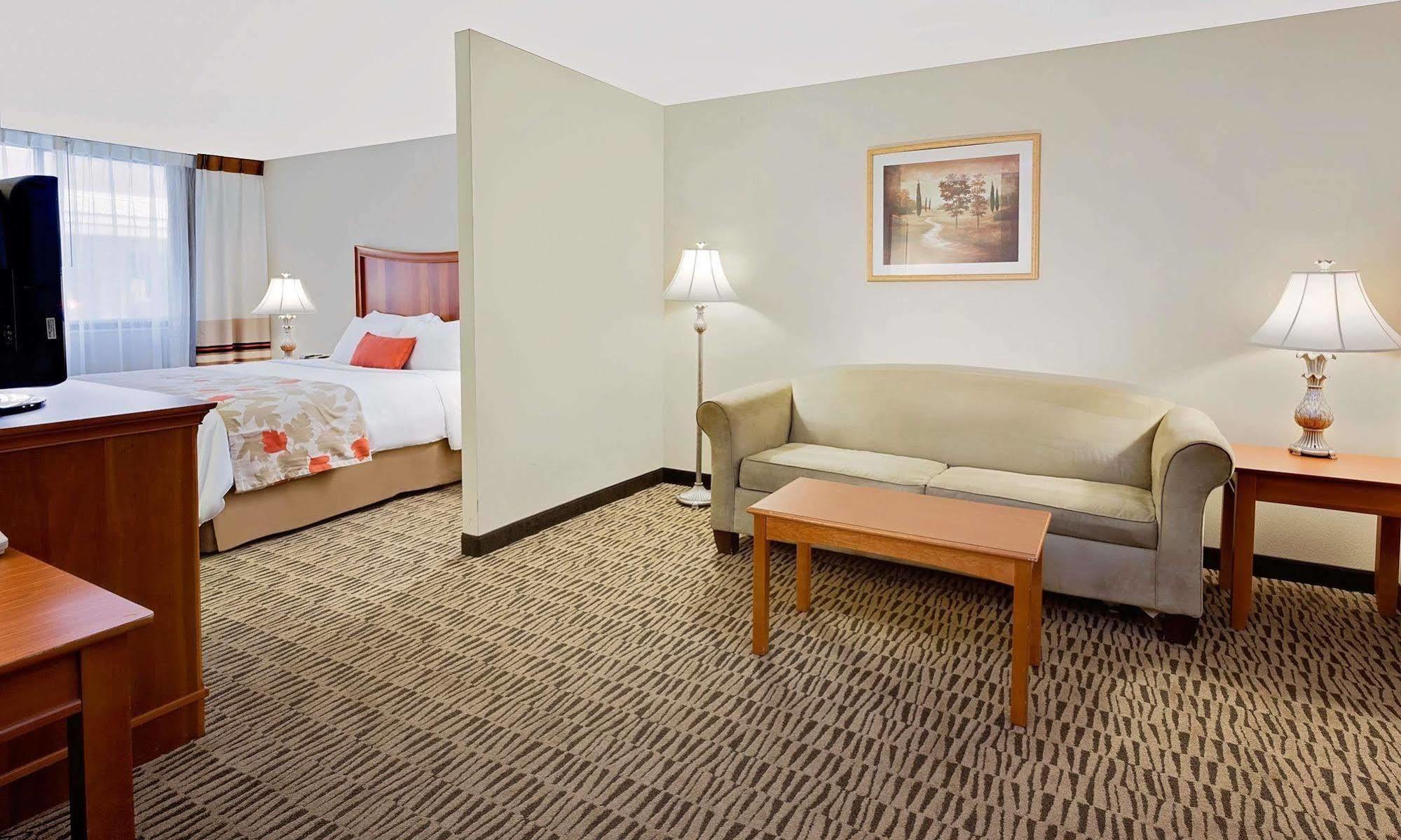 Holiday Inn Champaign By Ihg Exterior photo