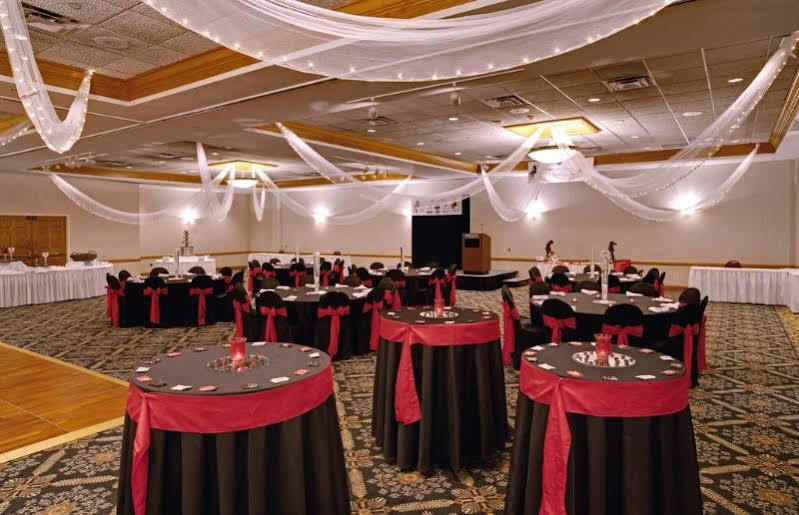 Holiday Inn Champaign By Ihg Exterior photo